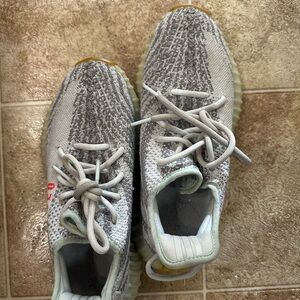 Yeezy Boost 350 V2 Blue Tint